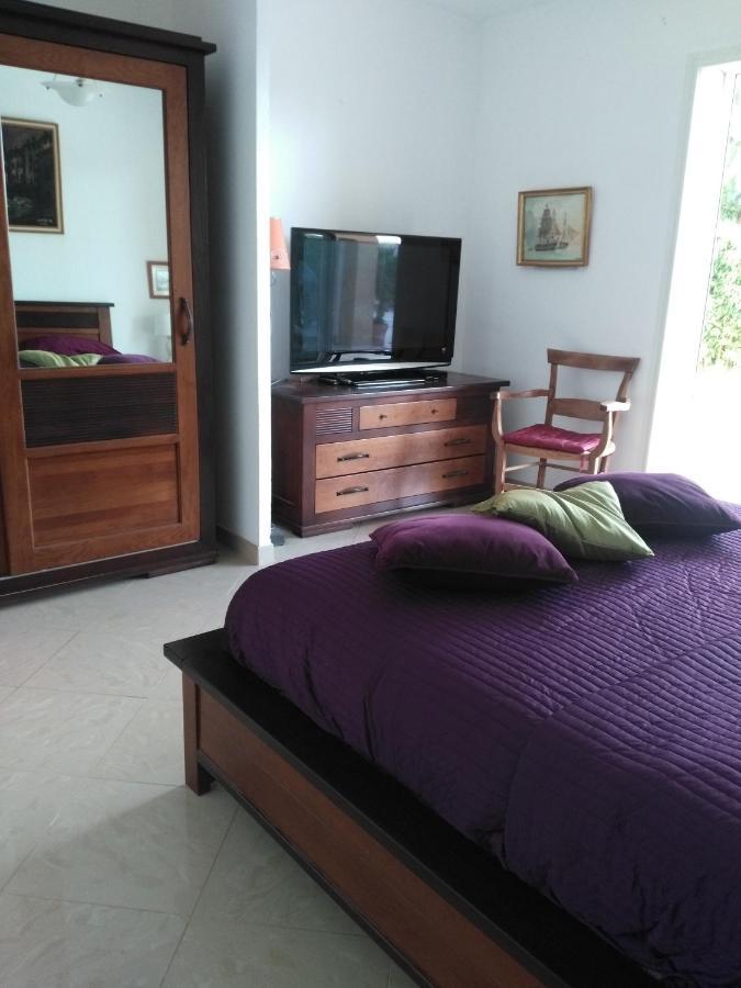 Chambres De La Terre Blanche Санари-сюр-Мер Екстериор снимка
